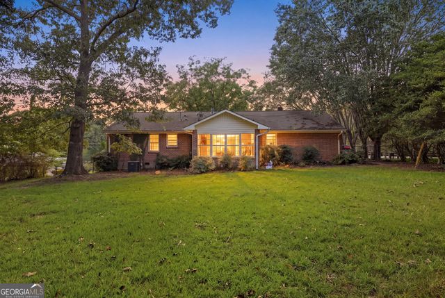 327 Poplar Street, Toccoa, GA 30577