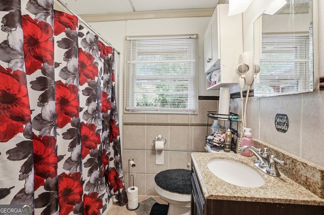 327 Poplar Street, Toccoa, GA 30577