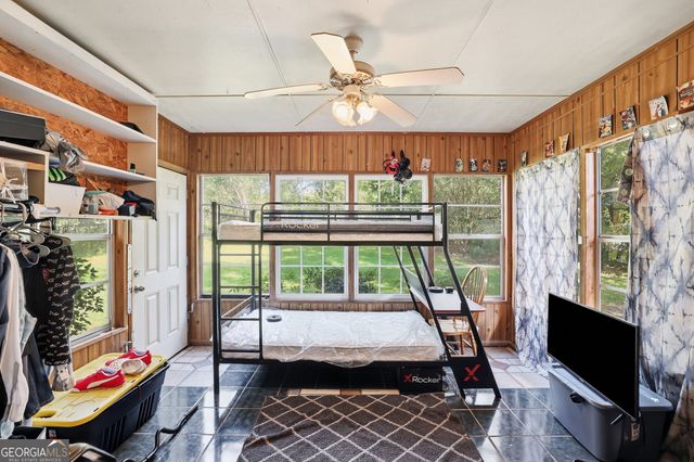 327 Poplar Street, Toccoa, GA 30577