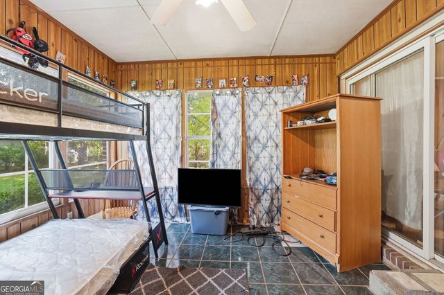 327 Poplar Street, Toccoa, GA 30577