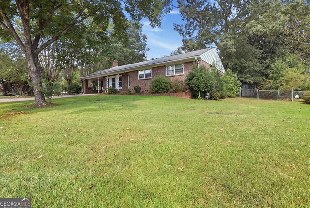 327 Poplar Street, Toccoa, GA 30577