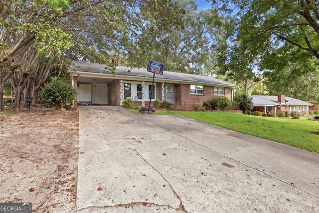 327 Poplar Street, Toccoa, GA 30577