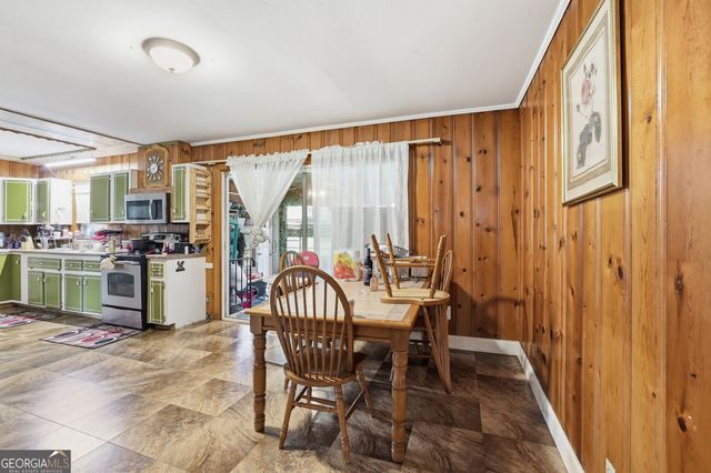 327 Poplar Street, Toccoa, GA 30577