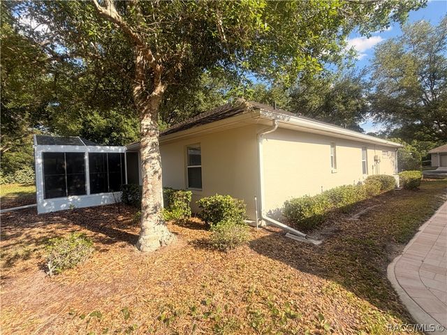 6157 W Cannondale Drive, Crystal River, FL 34429