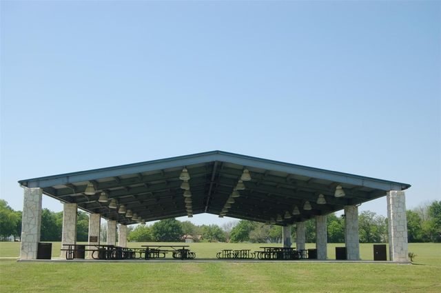206 Quail CIR, Hutto, TX 78634