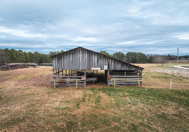 19546 Golden Drive, Raymondville, MO 65555