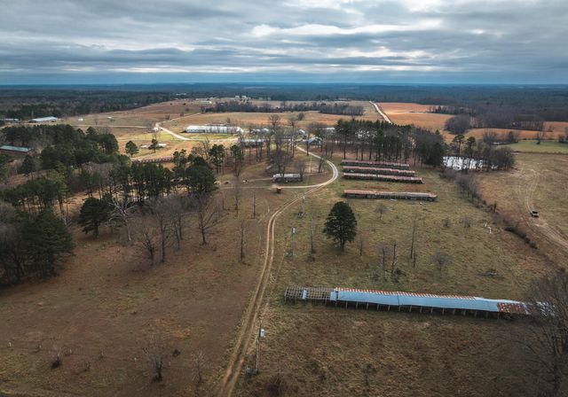 19546 Golden Drive, Raymondville, MO 65555