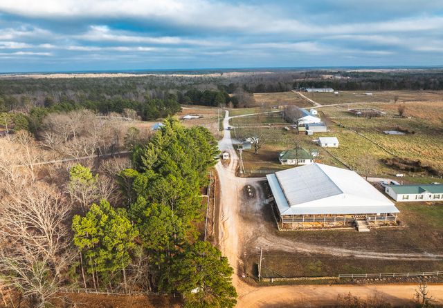 19546 Golden Drive, Raymondville, MO 65555