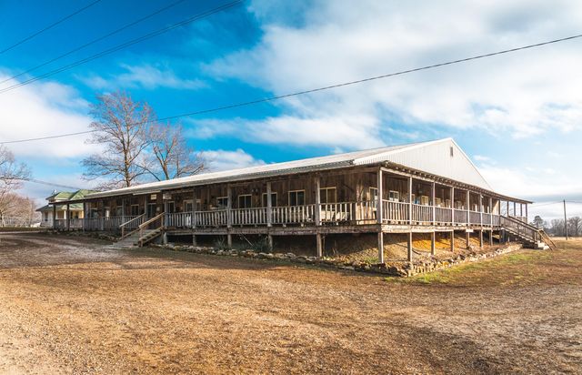 19546 Golden Drive, Raymondville, MO 65555