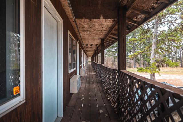 19546 Golden Drive, Raymondville, MO 65555