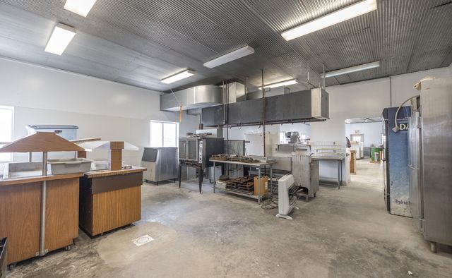 19546 Golden Drive, Raymondville, MO 65555