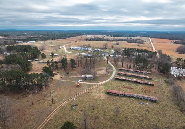 19546 Golden Drive, Raymondville, MO 65555