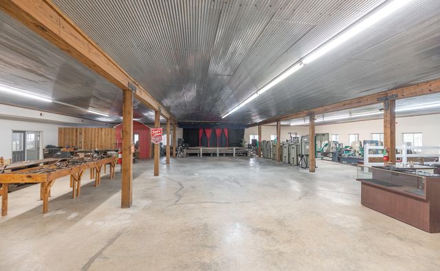 19546 Golden Drive, Raymondville, MO 65555