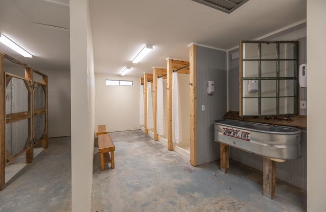 19546 Golden Drive, Raymondville, MO 65555