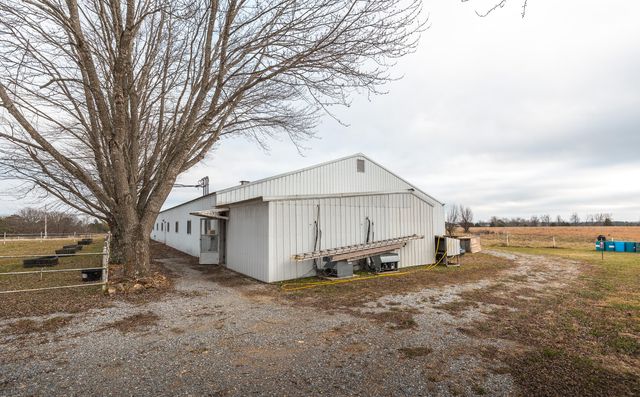 19546 Golden Drive, Raymondville, MO 65555