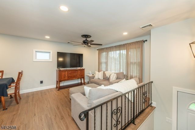 115 New York Ave, Jefferson Twp., NJ 07849