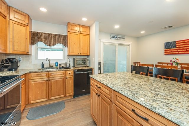 115 New York Ave, Jefferson Twp., NJ 07849
