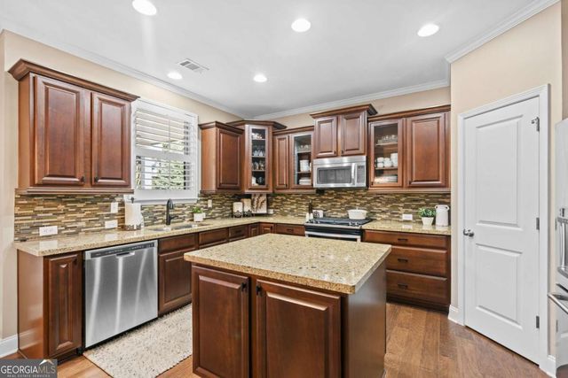 340 Spotted Ridge Circle, Woodstock, GA 30188