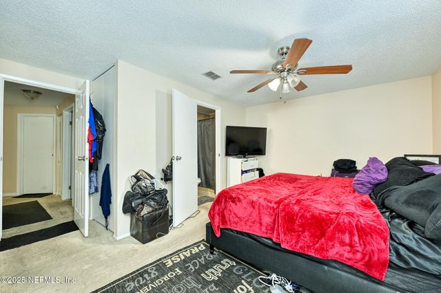 3186 BEE Street E, Orange Park, FL 32065