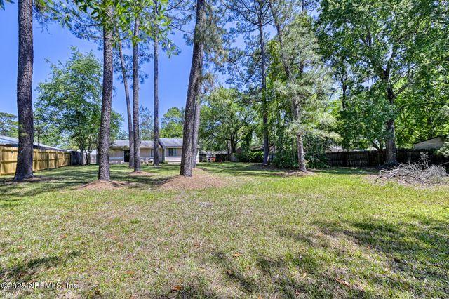 3186 BEE Street E, Orange Park, FL 32065