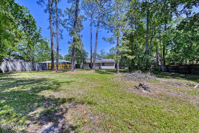 3186 BEE Street E, Orange Park, FL 32065