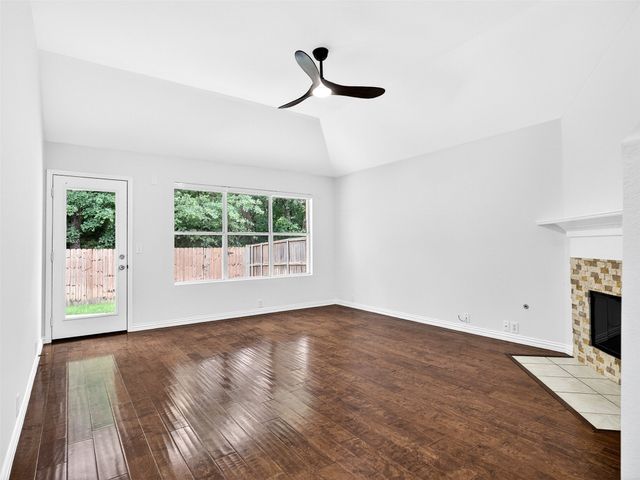 1817 Newton Drive, Flower Mound, TX 75028