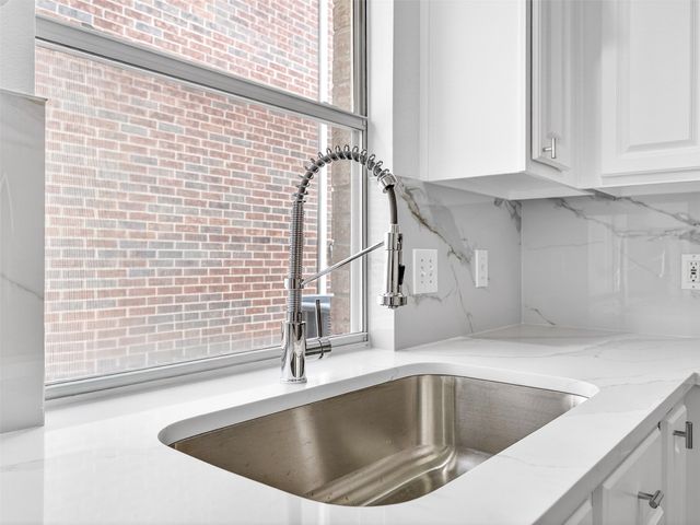 1817 Newton Drive, Flower Mound, TX 75028