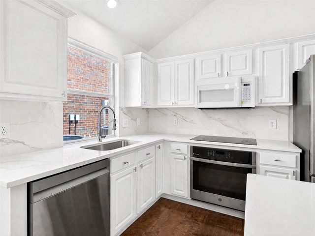 1817 Newton Drive, Flower Mound, TX 75028