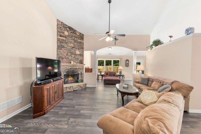 11 Mitchell Run, Hiram, GA 30141