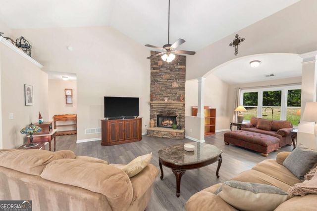 11 Mitchell Run, Hiram, GA 30141