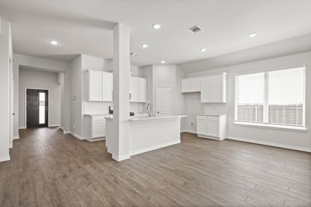 9245 Harrisburg Drive, Fort Worth, TX 76036