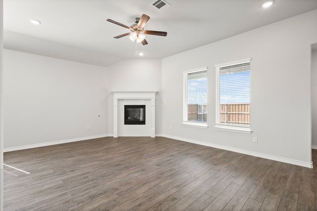 9245 Harrisburg Drive, Fort Worth, TX 76036