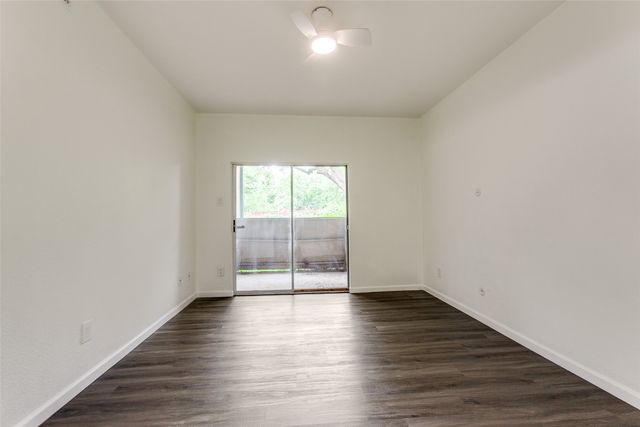 8601 Park Lane 111, Dallas, TX 75231