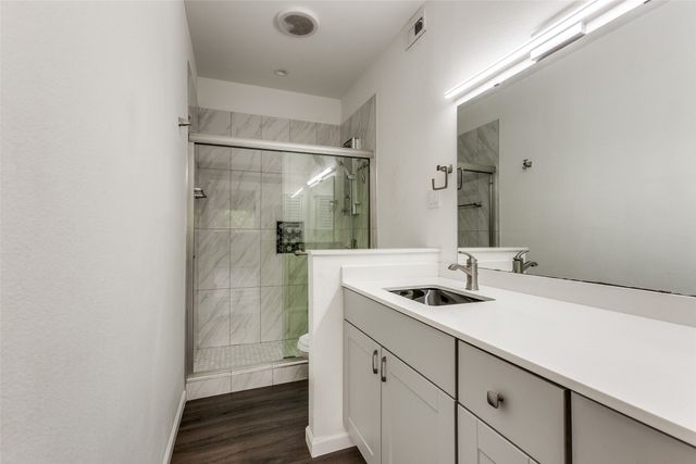 8601 Park Lane 111, Dallas, TX 75231