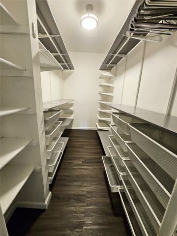 8601 Park Lane 111, Dallas, TX 75231