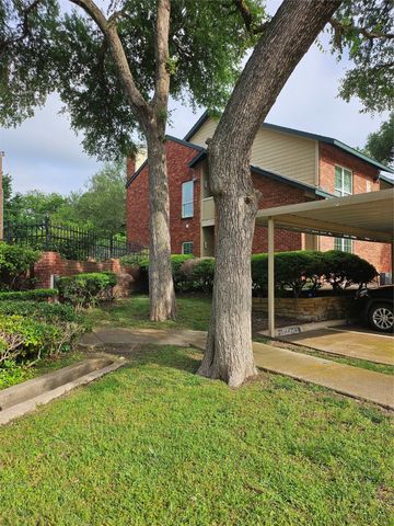 8601 Park Lane 111, Dallas, TX 75231