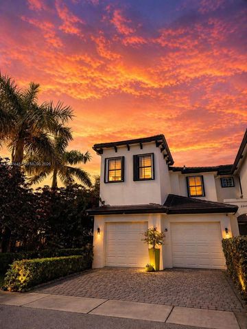 22405 SW 102nd Ave, Miami, FL 33190