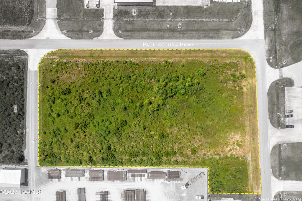 03 Paul Segura Parkway, New Iberia, LA 70560