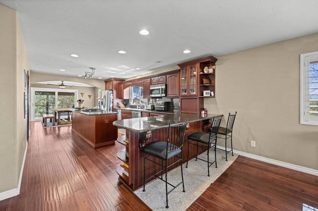 1168 Avocado Ave, Escondido, CA 92026