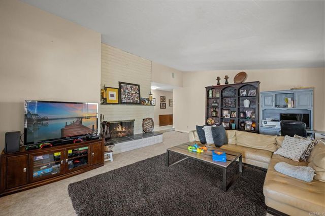 1168 Avocado Ave, Escondido, CA 92026