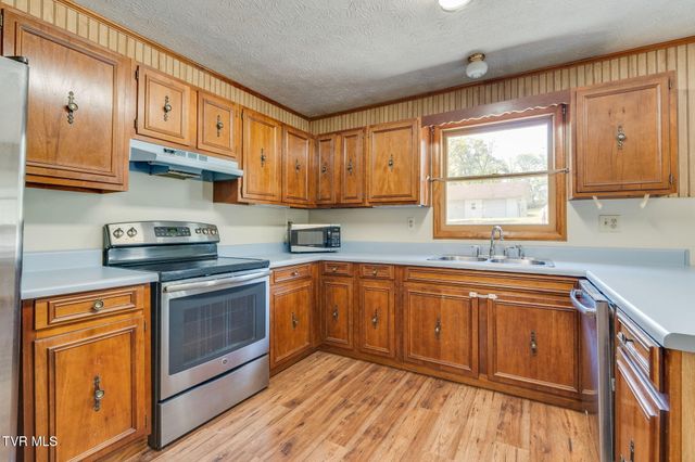 1117 Gray Sta-Sul Springs, Jonesborough, TN 37659