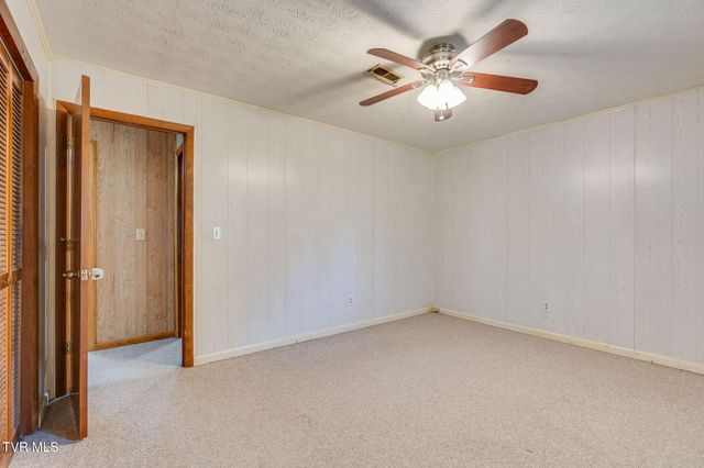 1117 Gray Sta-Sul Springs, Jonesborough, TN 37659