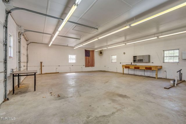 1117 Gray Sta-Sul Springs, Jonesborough, TN 37659