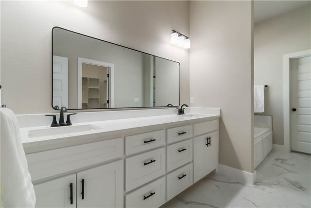 500 Apollo Drive, Centerton, AR 72719