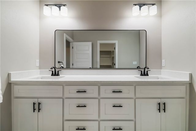 500 Apollo Drive, Centerton, AR 72719