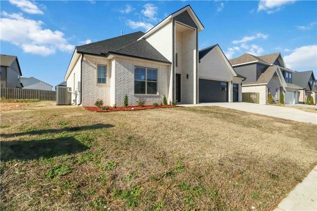 500 Apollo Drive, Centerton, AR 72719