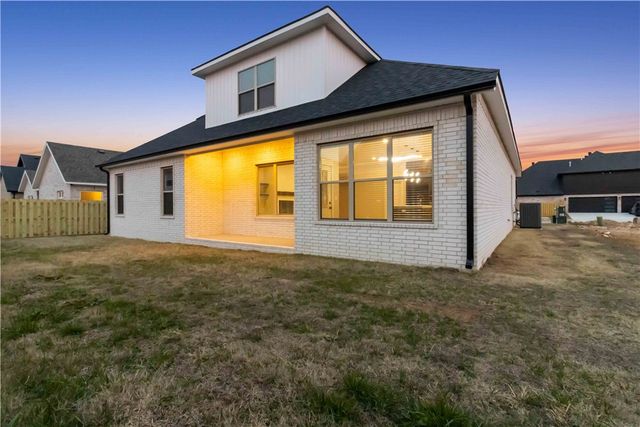 500 Apollo Drive, Centerton, AR 72719