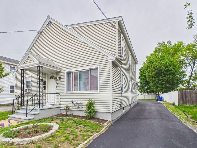 852 Clay Street, Manchester, NH 03103