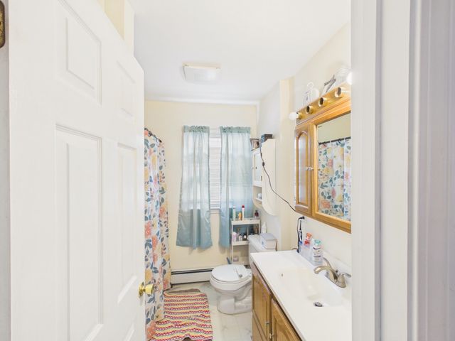 852 Clay Street, Manchester, NH 03103