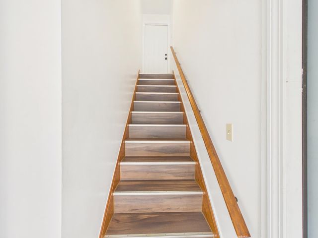 852 Clay Street, Manchester, NH 03103